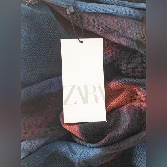 ZARA WOMAN NWT FW22 RED/ NAVY PRINTED TULLE SKIRT MEDIUM 5039/827 017/009 - Picture 7 of 9